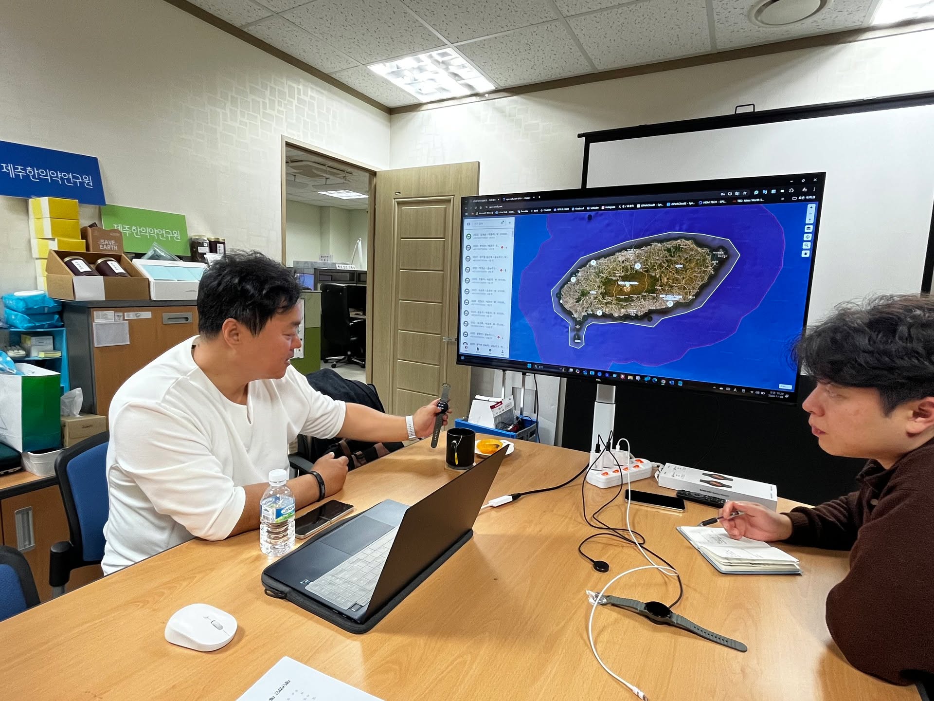 해녀 스마트 헬스케어 관련 회의(HDM테크)(2024. 11. 6.)

#제주해녀 #제주해녀헬스케어 #hdmtech