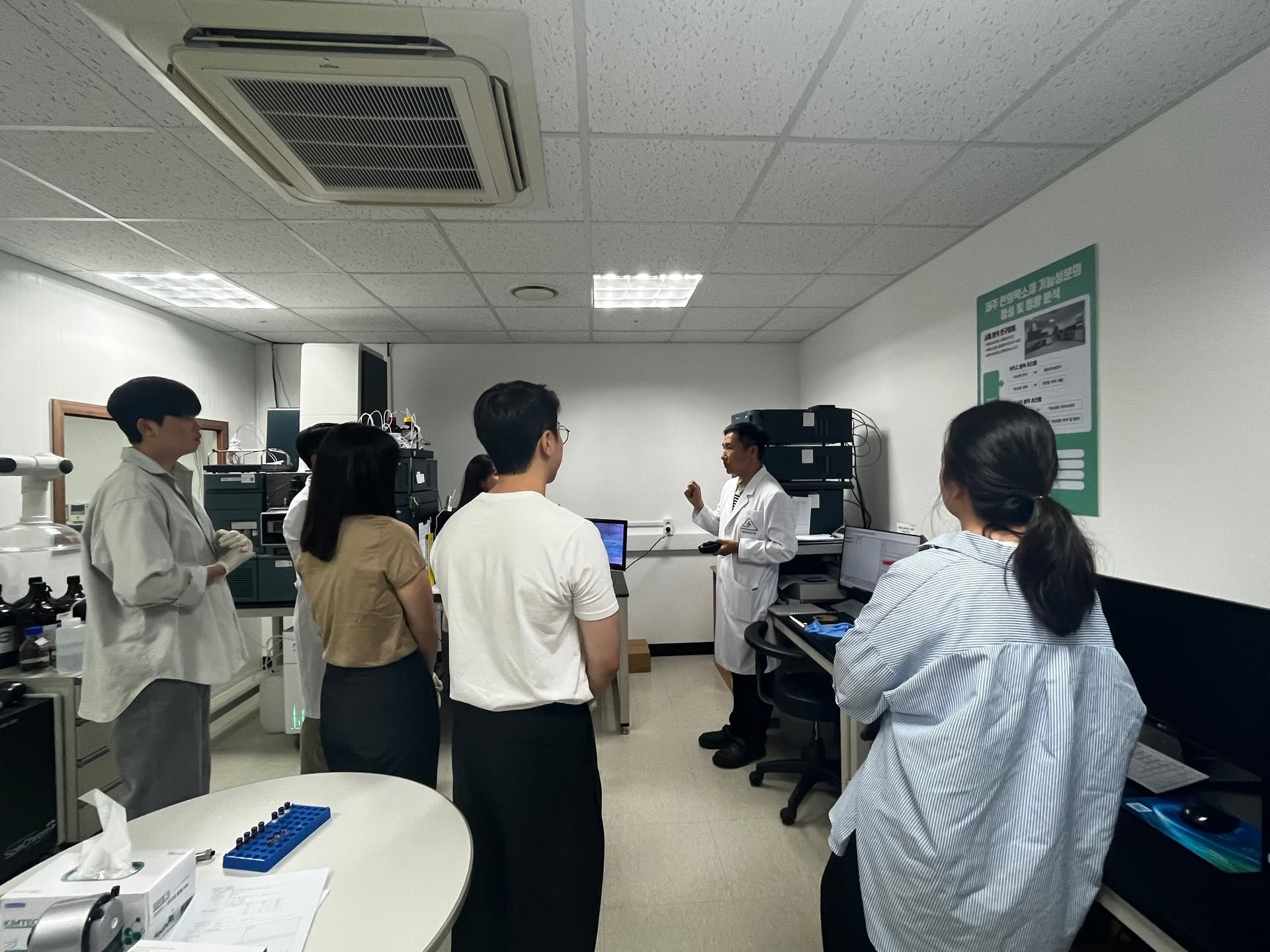 스마트특성화기반구축사업 원료표준화 인력양성 교육(2024. 6. 20.)

#제주한의약연구원 #스마트특성화기반구축사업 #원료표준화