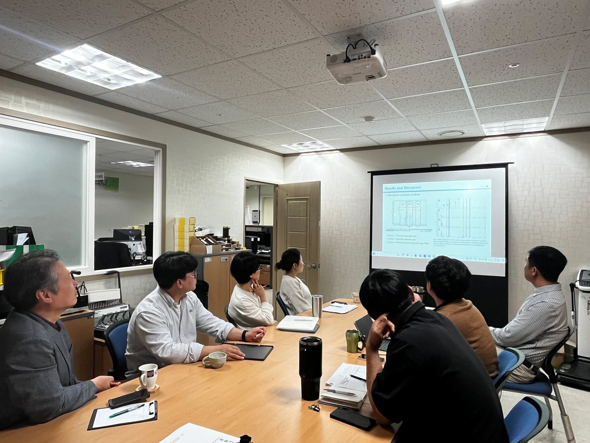 2024년 제2차 제주한의약연구원 연구자 모둠토의(2024. 4. 30.)

#제주한의약연구원 #연구자모둠토의