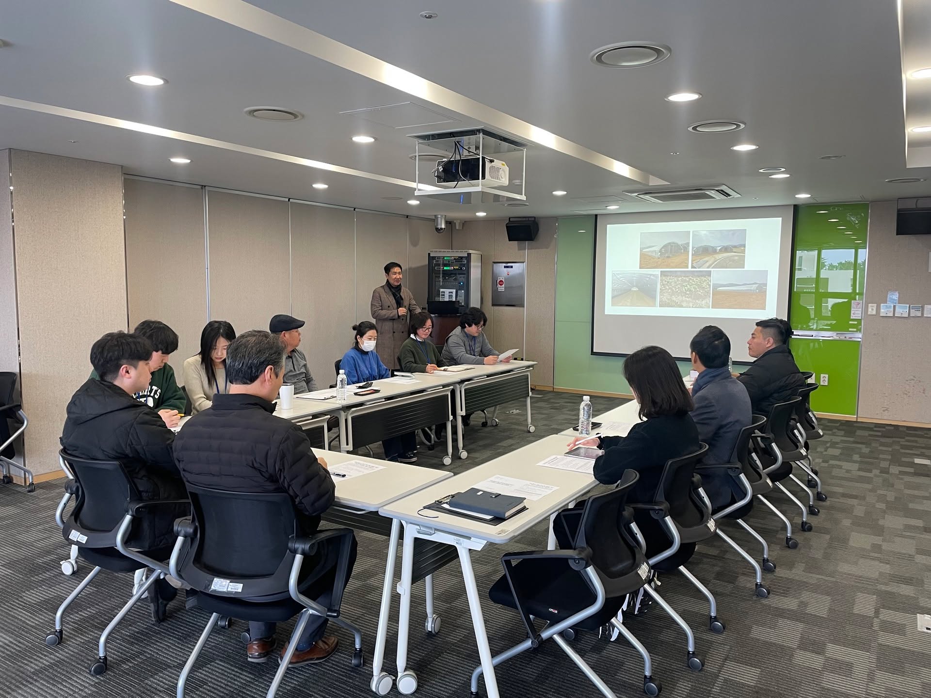 한의 웰니스 치유 프로그램 개발을 위한 전문가 자문회의(2024. 2. 7.)

#제주한의약연구원 #한의웰니스 #치유프로그램